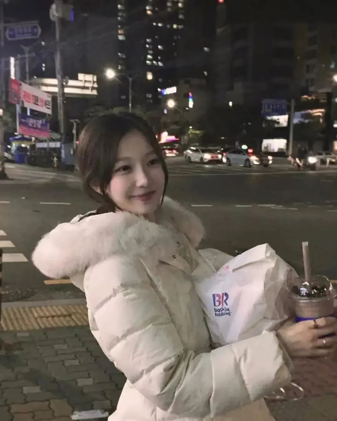 韩国新晋网红，00后极品美女，顶级颜值和身材，太美了 - 炫图天下
