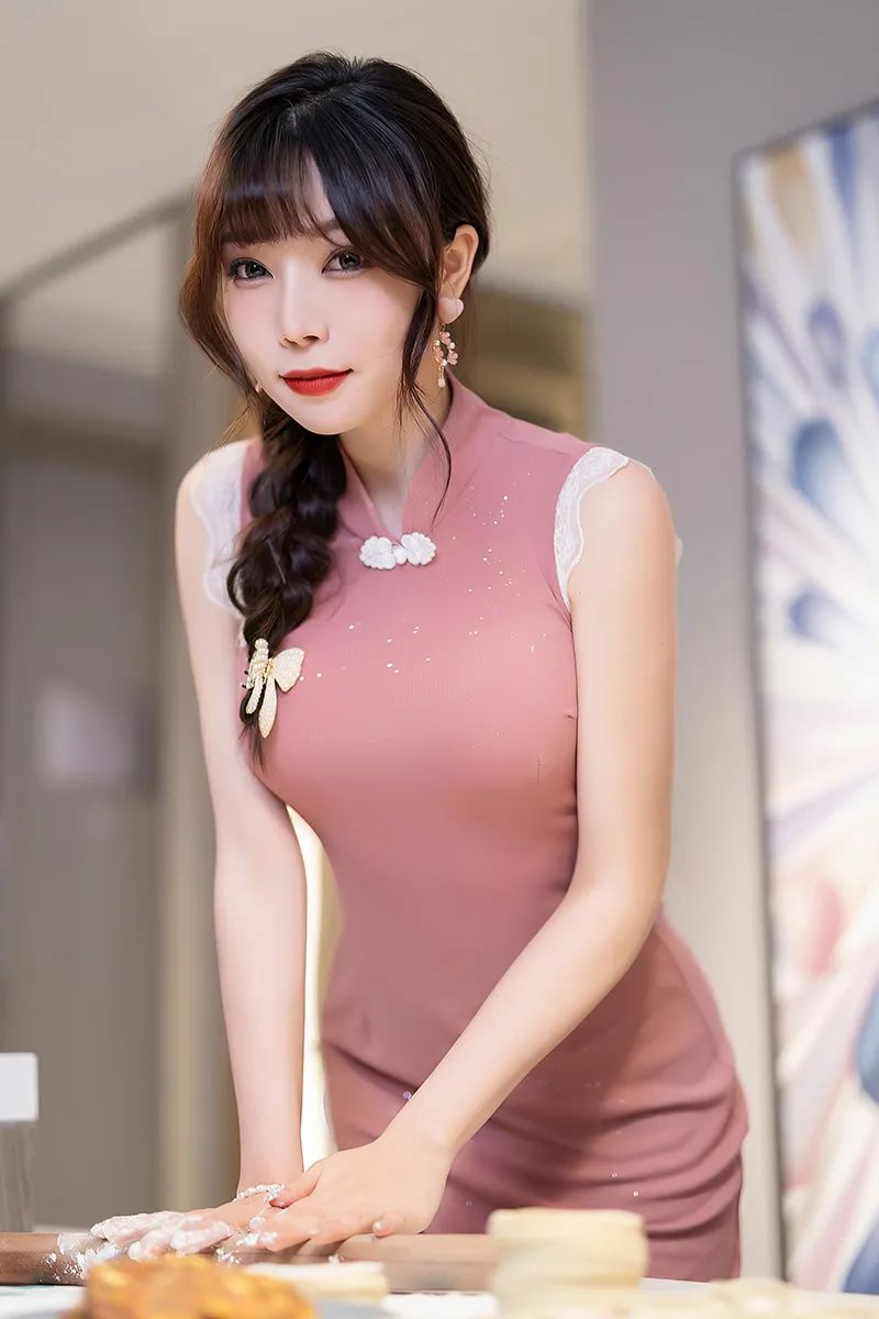 美图福利｜性感黑丝美女包饺子/看到最后这饺子还能吃？