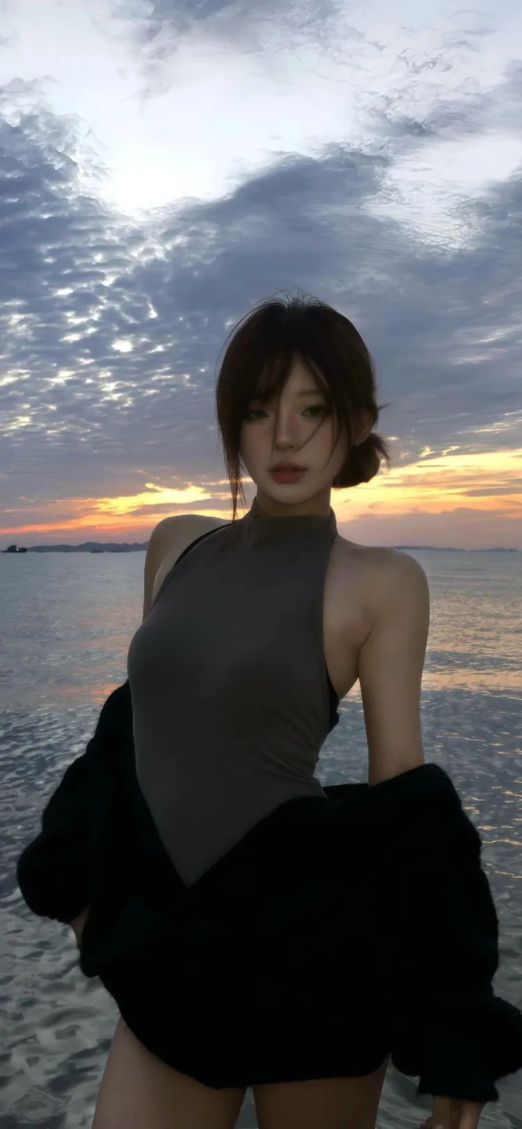 好看的美女壁纸又又又增加啦～～ - 炫图天下