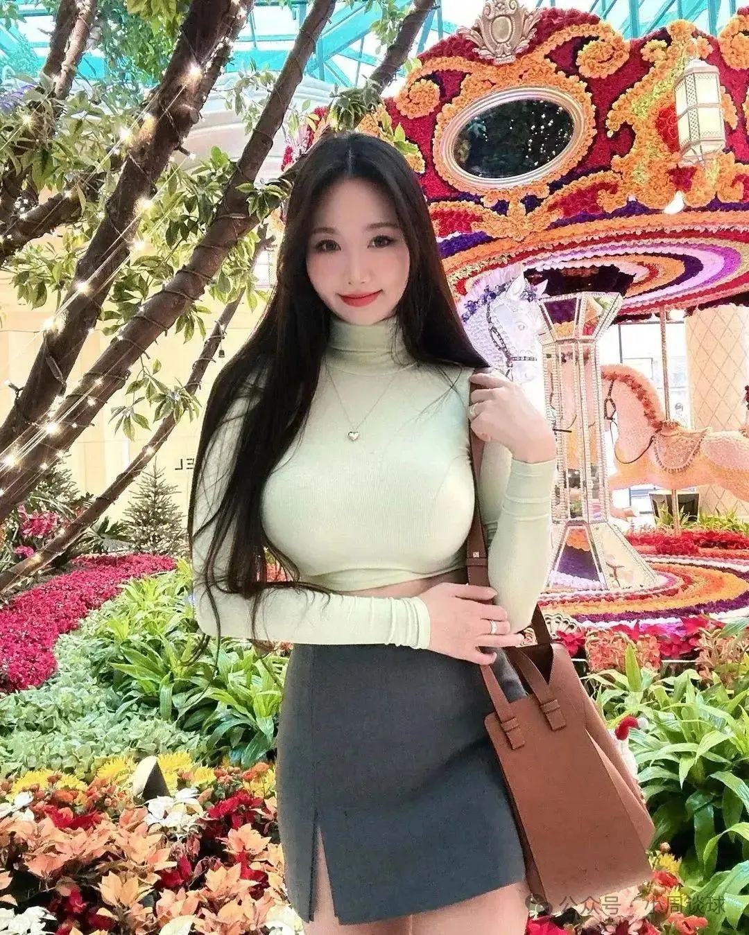 韩国最美主持人，蝴蝶腰大长腿，36D饱满身材，太润了 - 炫图天下