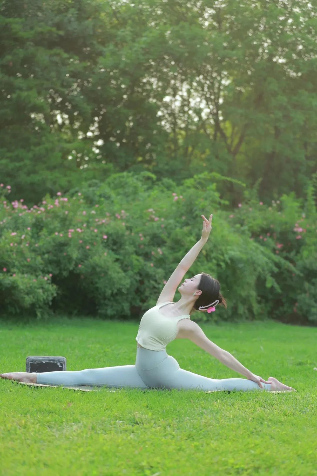 运动穿搭，贴身舒适，探索可能 - 炫图天下