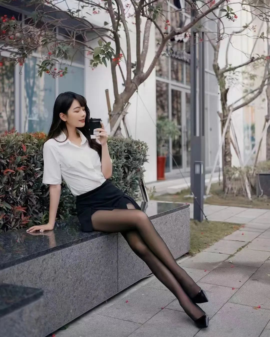 颜值cos，黑丝大长腿的御姐，颜值担当，身材苗条 - 炫图天下