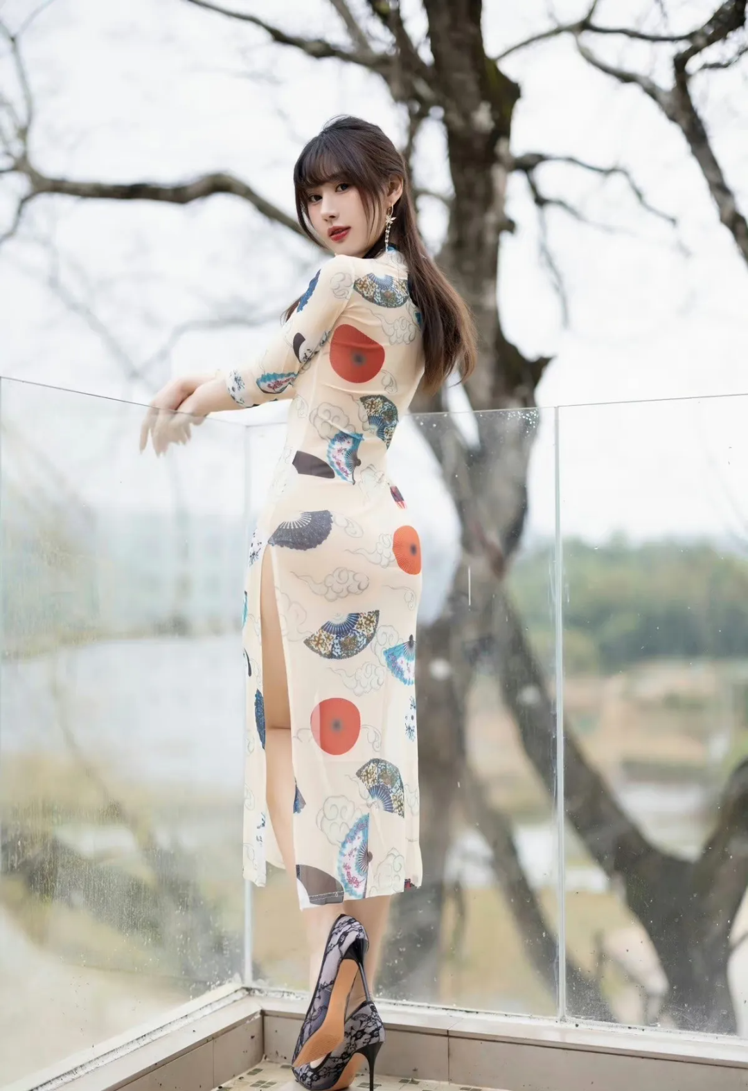 大长腿美女私房美拍 - 炫图天下
