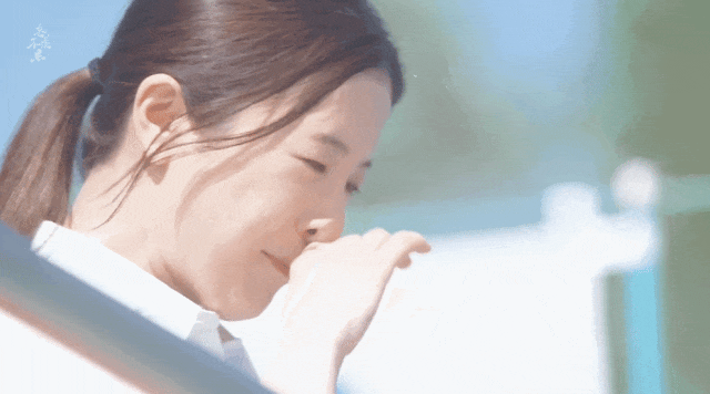 吉高由里子刺青，为啥关灯？ - 炫图天下
