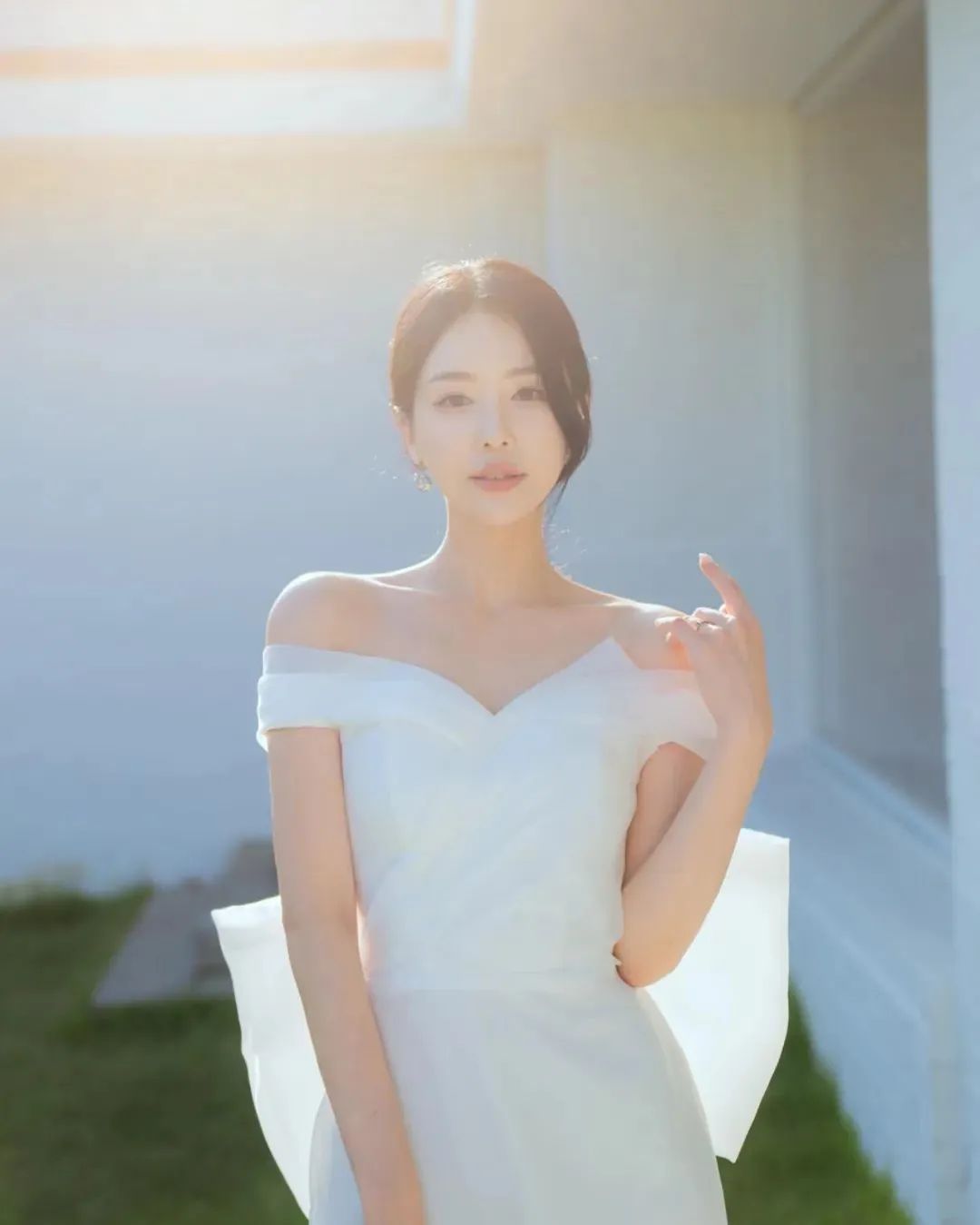 网红sys婚后大秀身材，也是老板娘，果然是衣服架子！！！ - 炫图天下