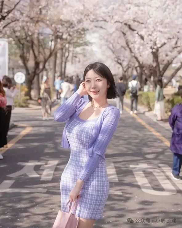 短发女神May，身材火辣，性格恬静，36D身材惹火 - 炫图天下