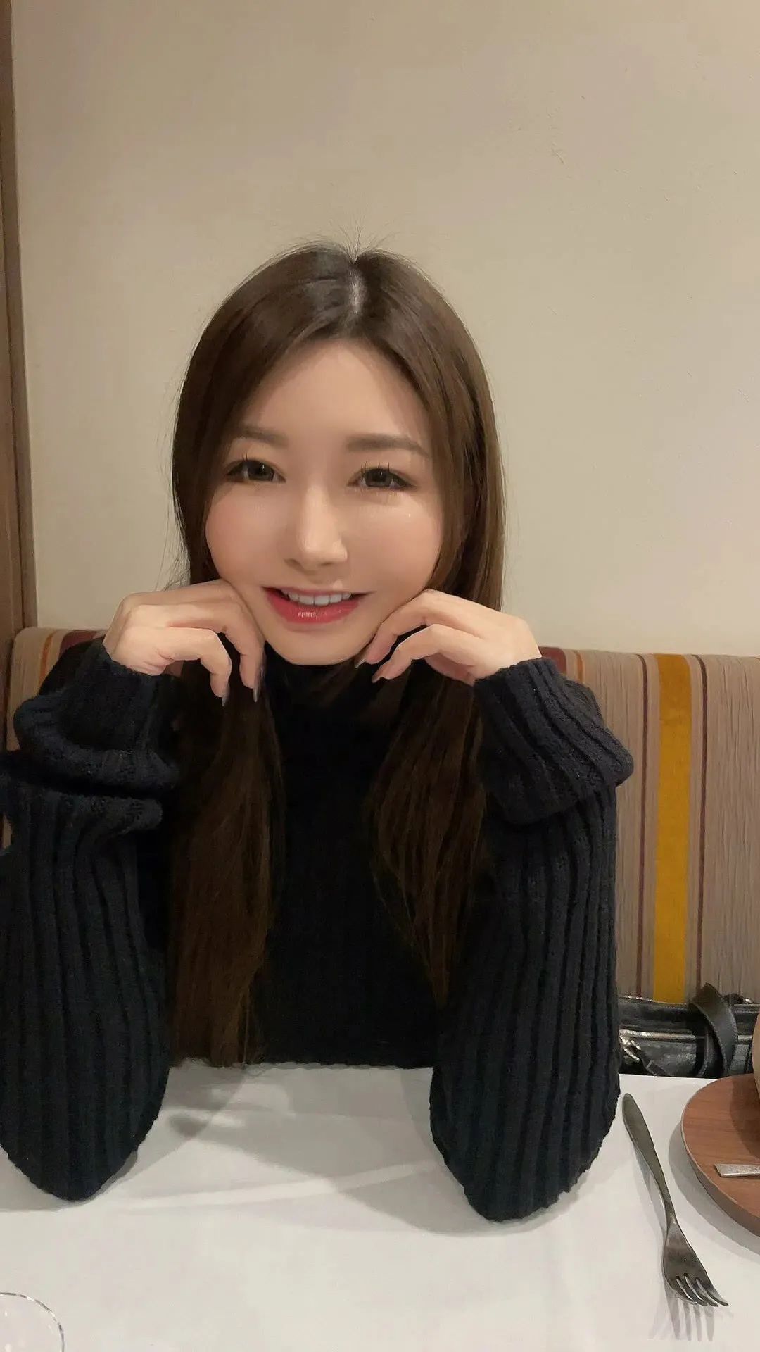 熟女人妻天花板，身材颜值没的说，真无敌了！ - 炫图天下