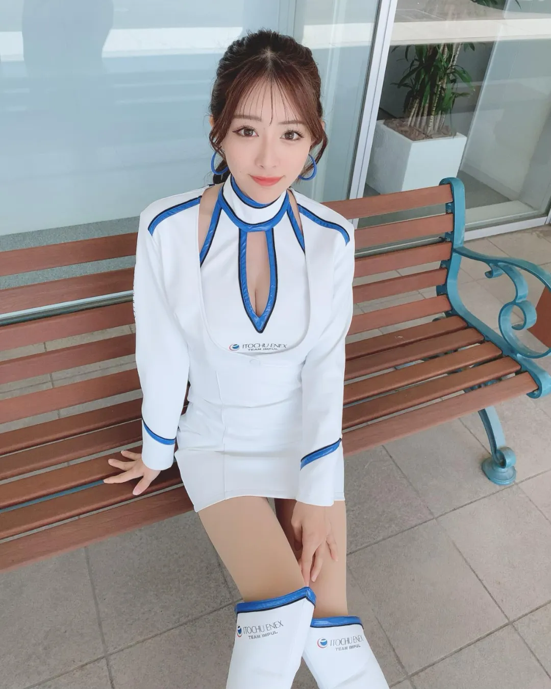 花边 | 身材太炸了！谈这样的女友需要注意什么？ - 炫图天下
