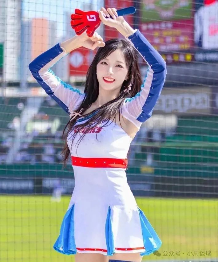 韩国啦啦队美女，极品网红，颜值身材都是顶级，被称为“釜山女神” - 炫图天下