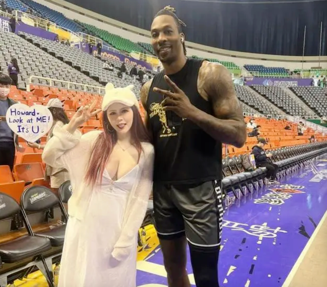 宝岛啦啦队女神，天然e级，身材绝了，怪不得霍华德不想回NBA - 炫图天下
