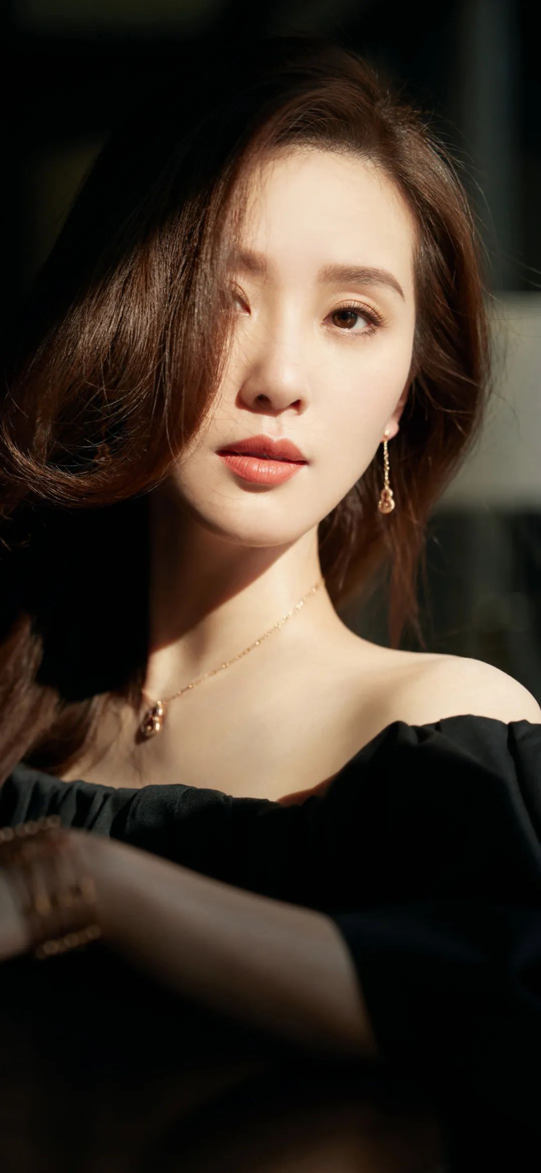 一组4K美女壁纸 - 炫图天下
