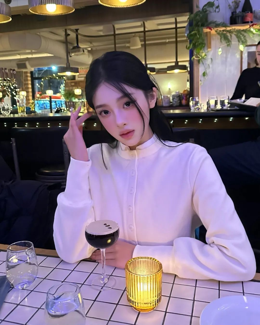 小红薯网美MEI1M，这是有颜有身材！ - 炫图天下