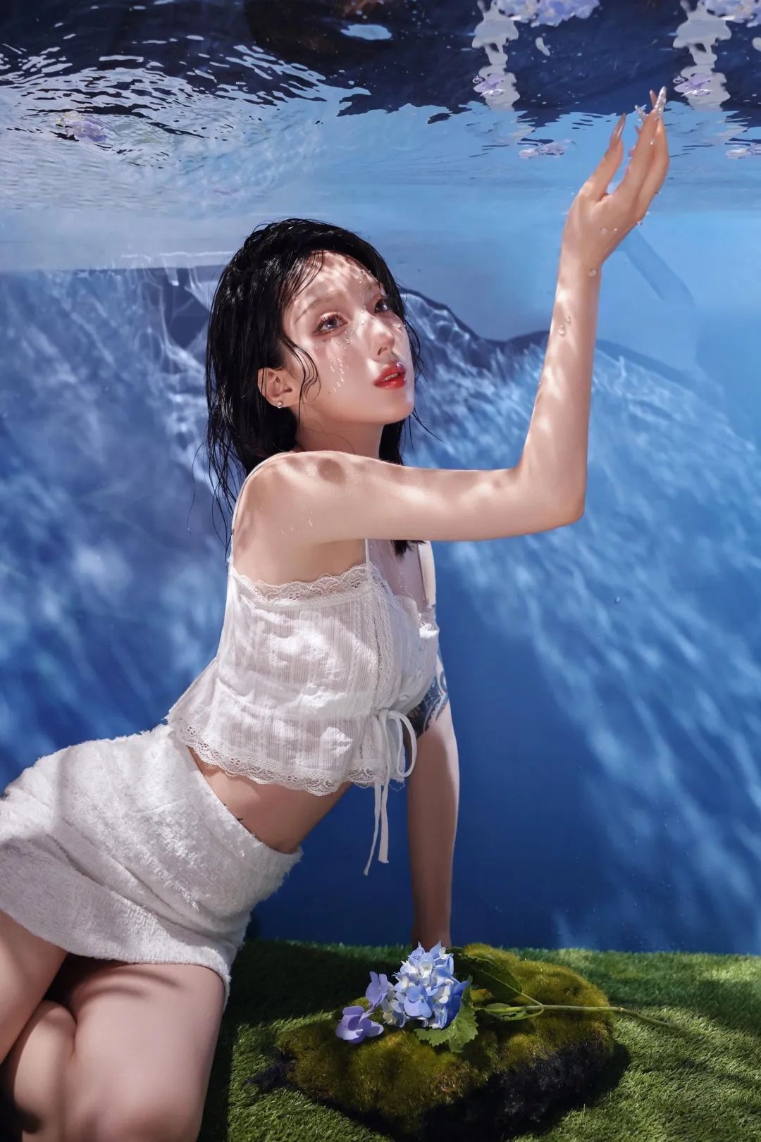水灵灵的美女 - 炫图天下