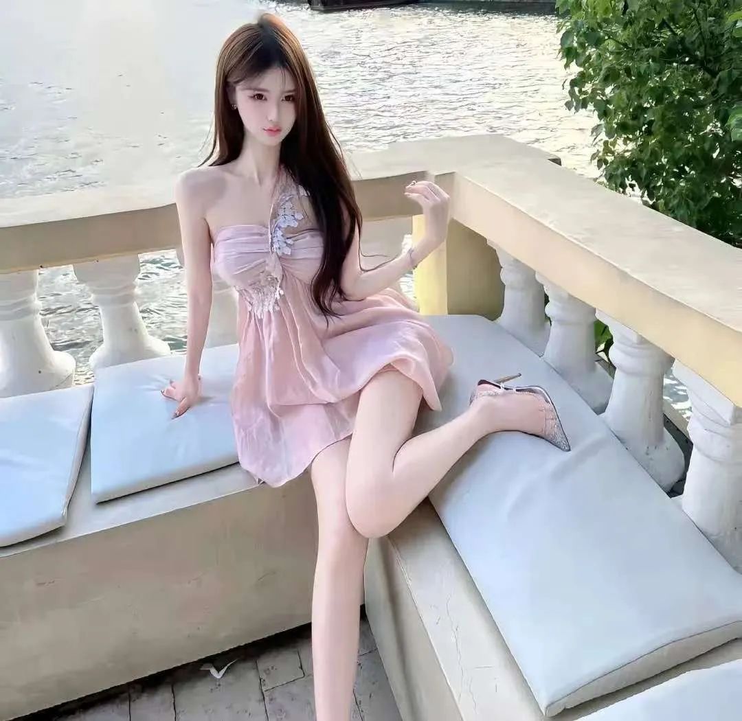 颜值cos：黑丝美腿的小姐姐，长相太美了 - 炫图天下