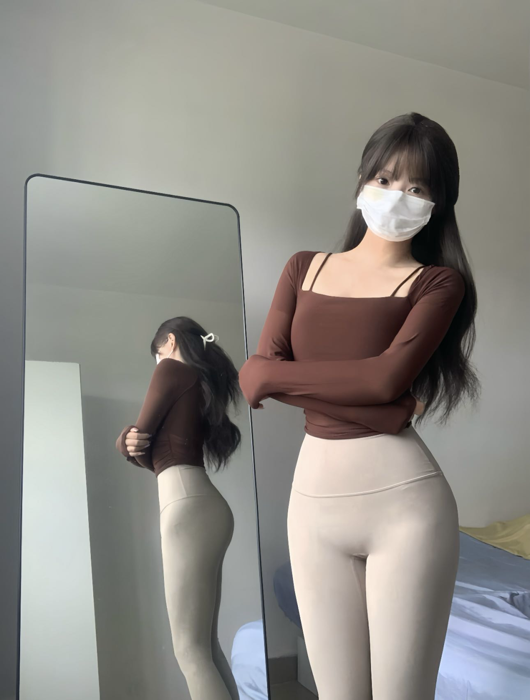 瑜伽穿搭，长身镜前，凸显紧致！ - 炫图天下