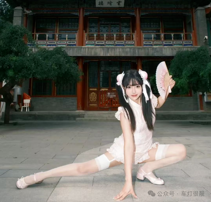 白丝吊带袜中华小娘子COS，这腿爱了 - 炫图天下