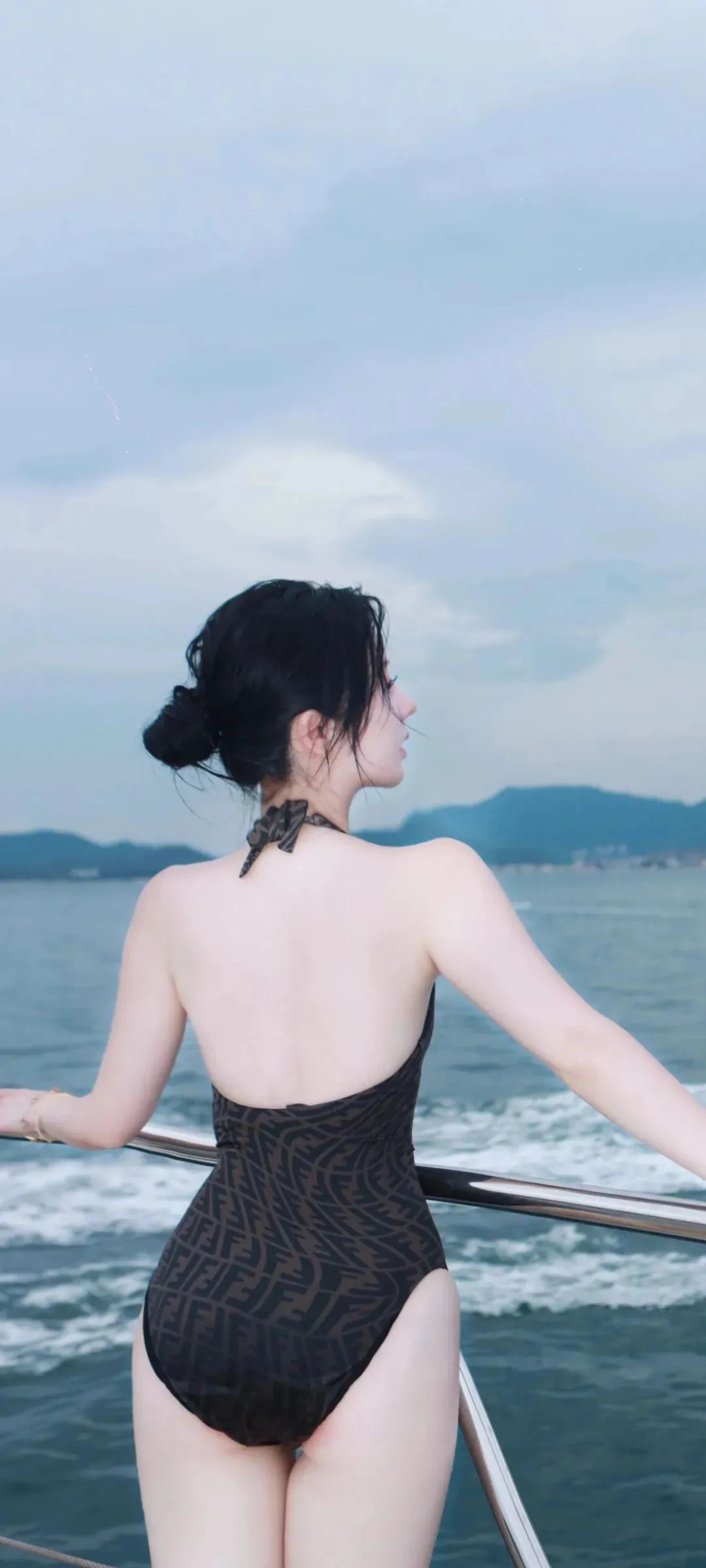壁纸 | 纵浪大化中，不喜亦不惧。应尽便须尽，无复独多虑。 - 炫图天下