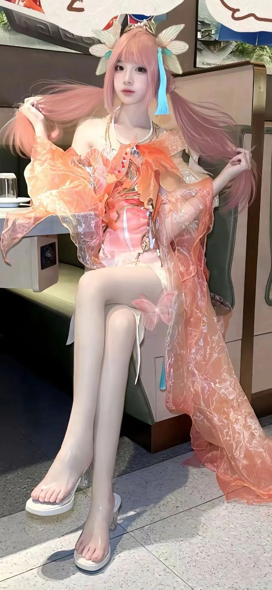 颜值cos：身材完美的小姐姐，黑丝美腿太诱人了 - 炫图天下