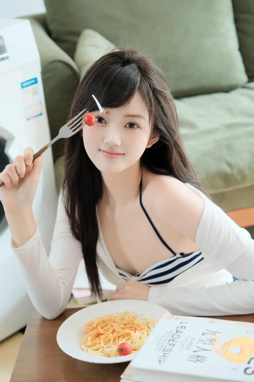 奶白的少妇 - 炫图天下