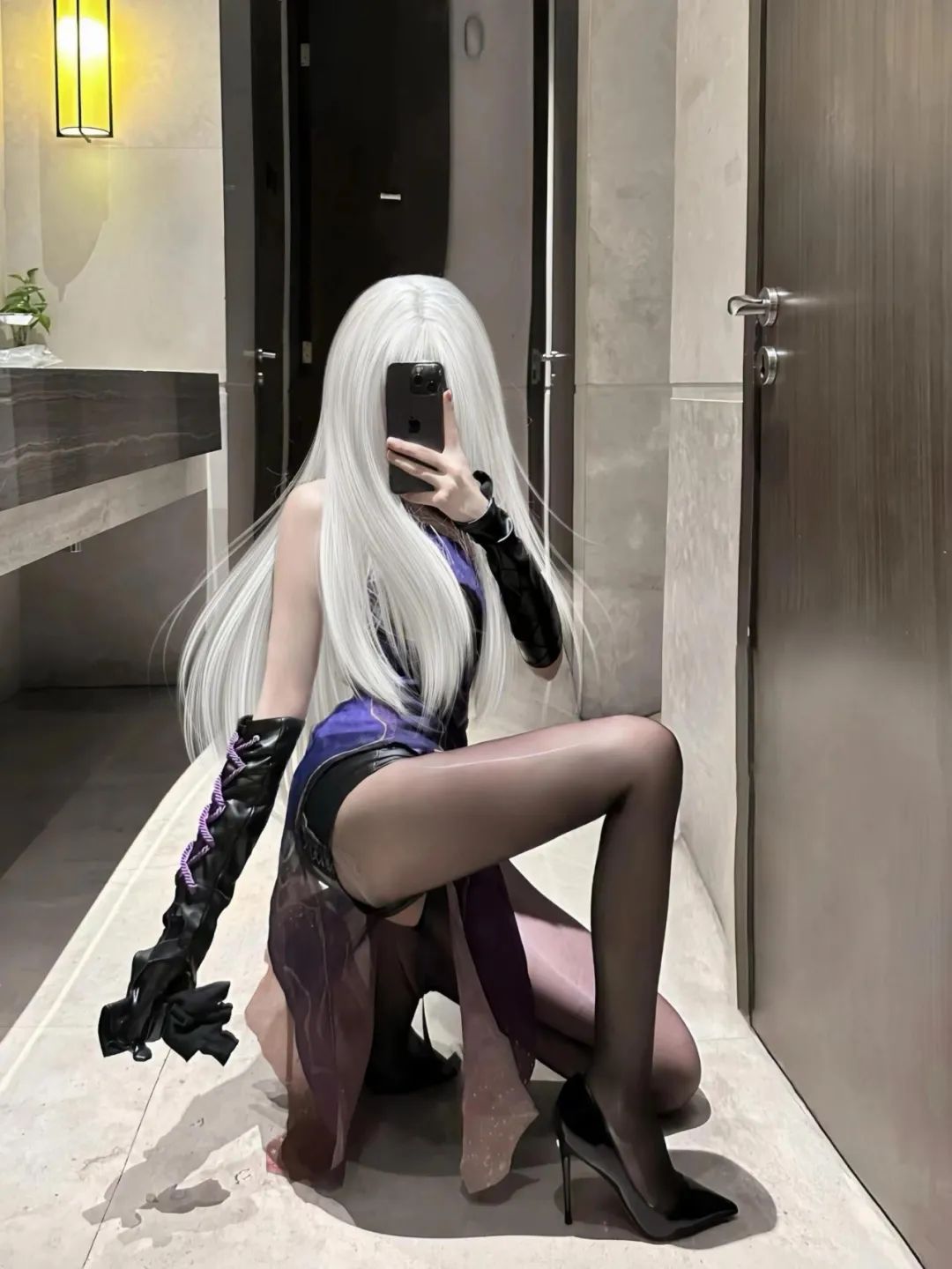长腿黑丝 白发魔女 这样的身材简直不要太好 - 炫图天下