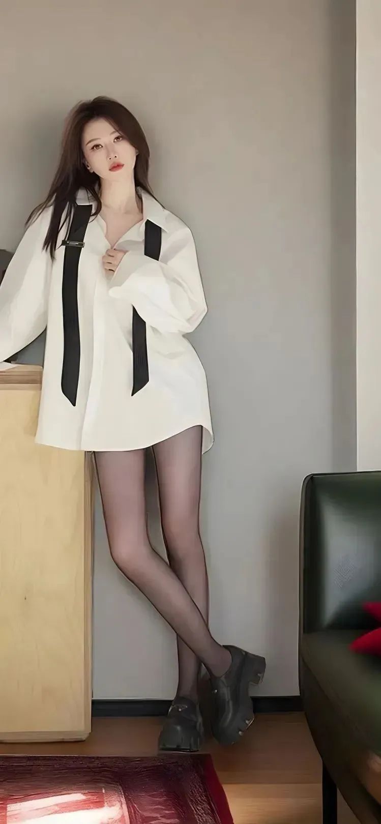 写真欣赏 | 黑丝极品女神！ - 炫图天下