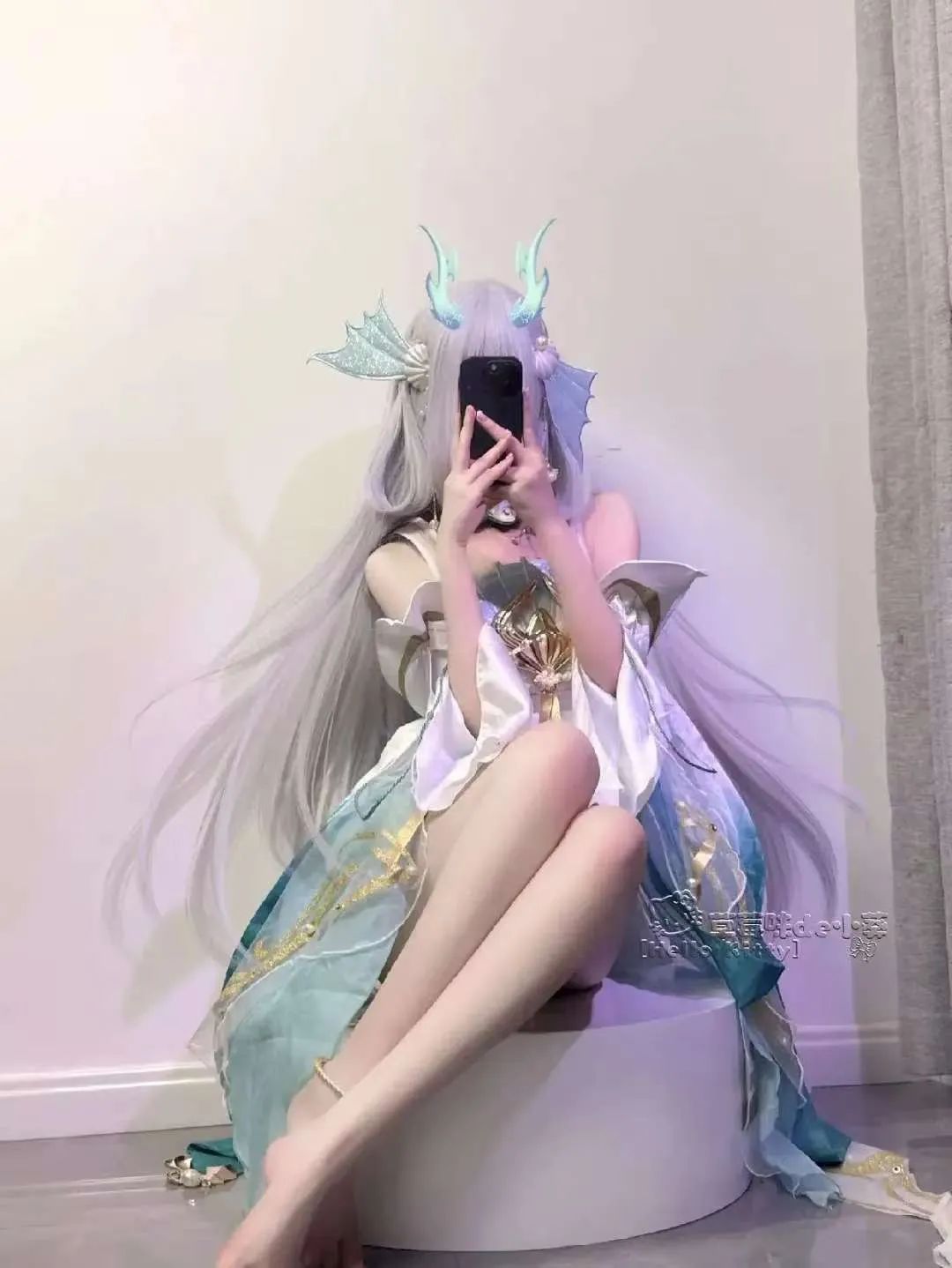 颜值cos：美腿玉足的小姐姐，造型太好看了 - 炫图天下
