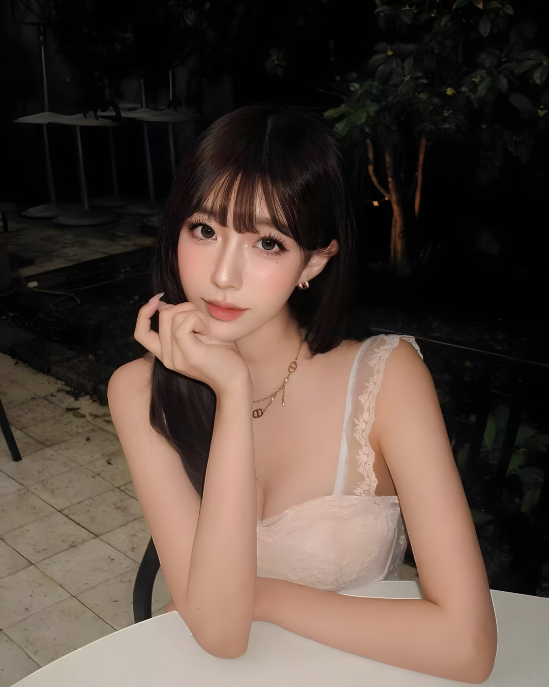 优雅迷人！知性美女的绝美自拍！ - 炫图天下