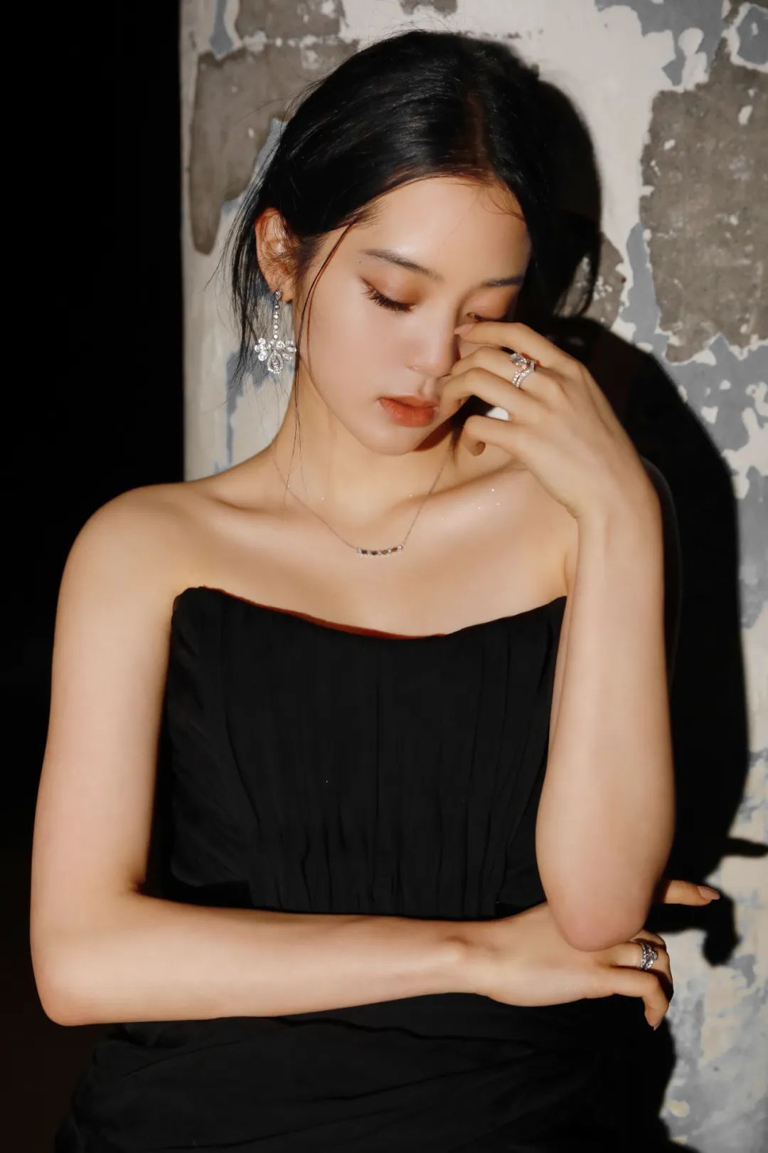 【欧阳娜娜】高清性感写真来啦！ - 炫图天下
