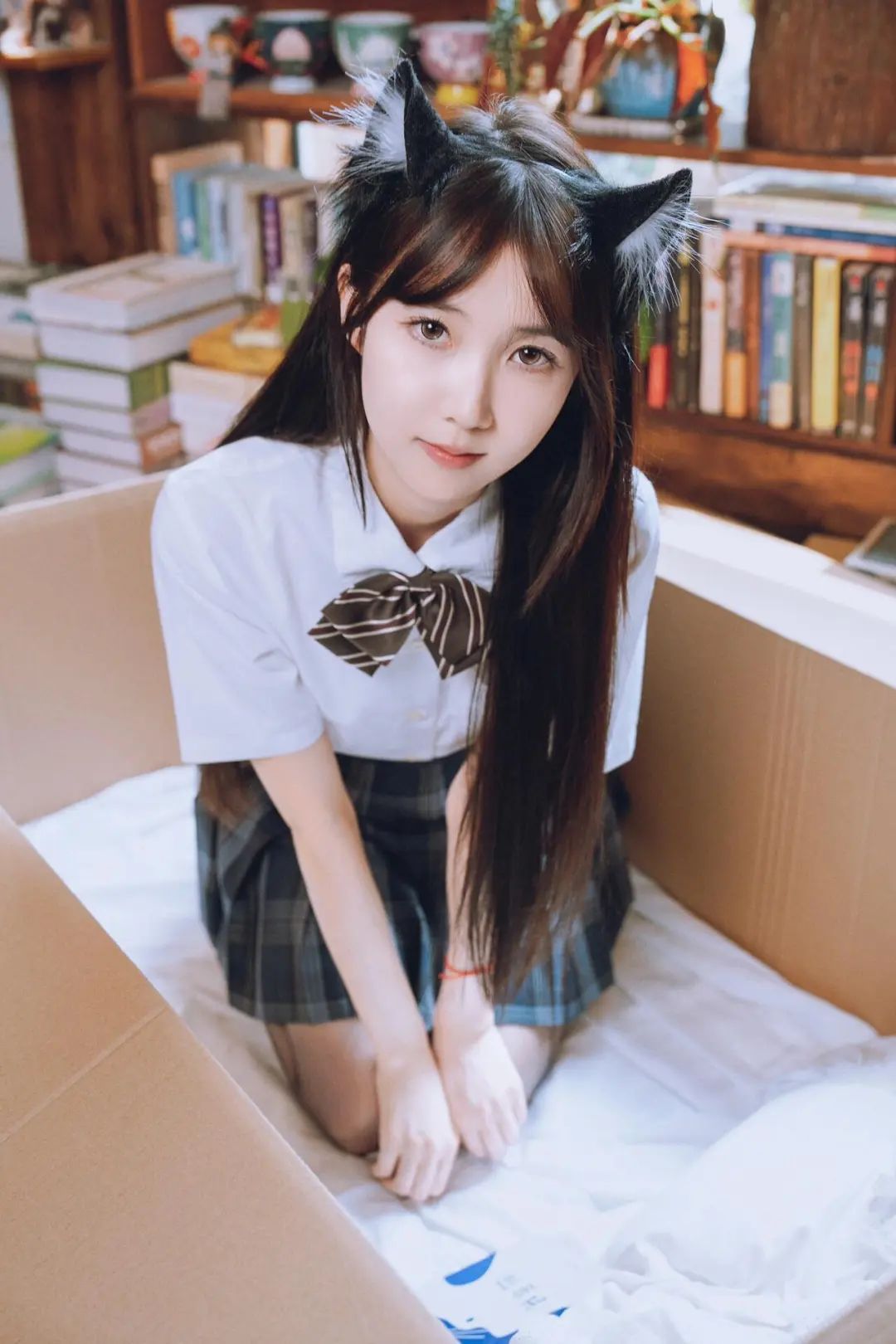 写真 |有那个小可爱可以拒绝纸箱，里面有jk小美女 - 炫图天下