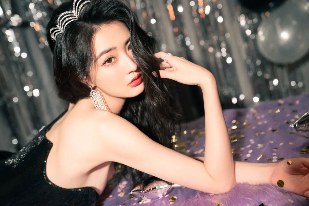 【徐璐】高清性感写真来啦！ - 炫图天下
