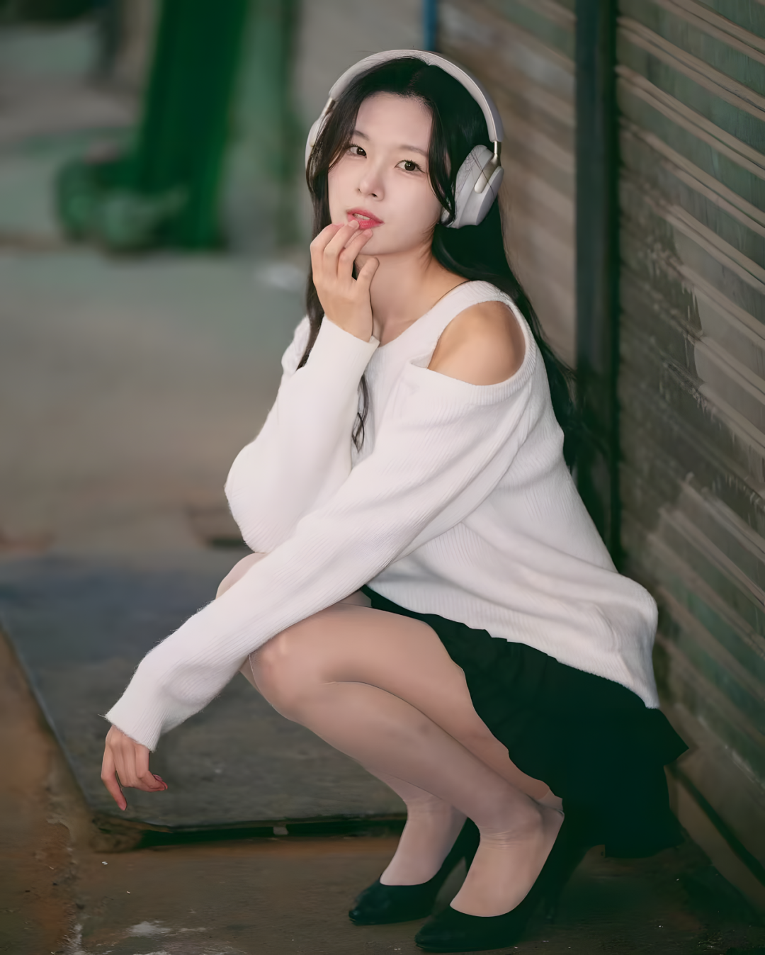 知性迷人的短裙美女！ - 炫图天下