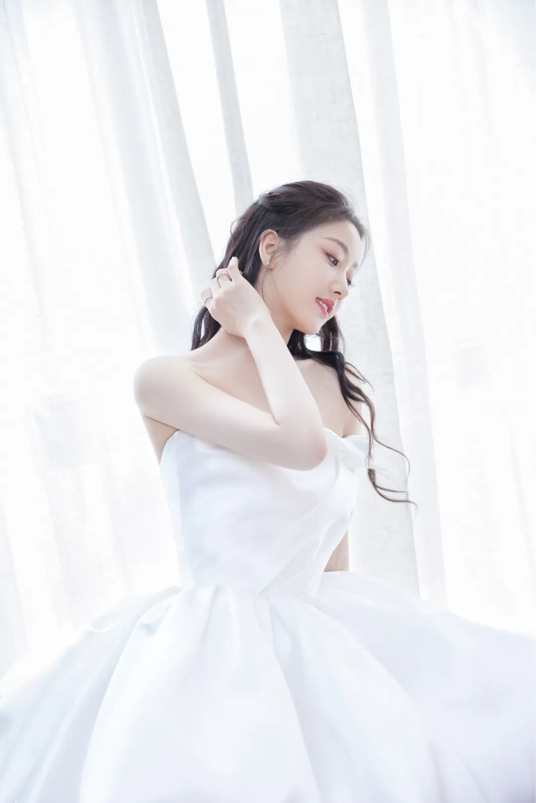 【姜贞羽】高清性感写真来啦！ - 炫图天下