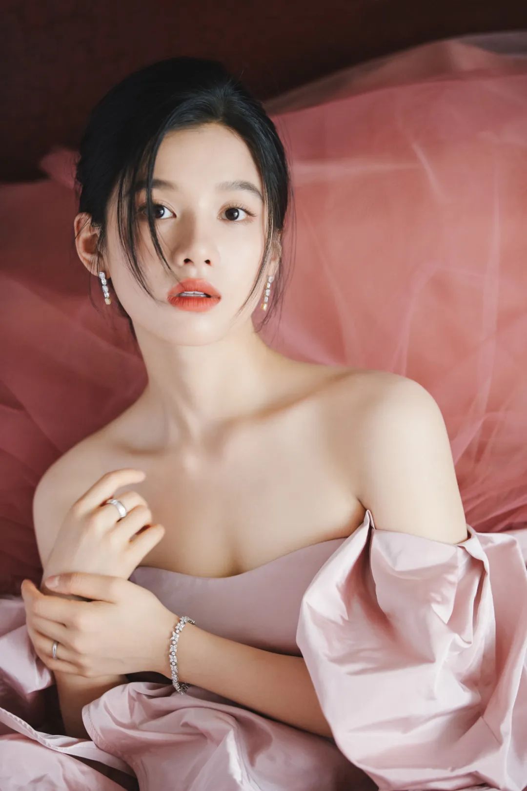 【张婧仪】高清性感写真来啦！ - 炫图天下