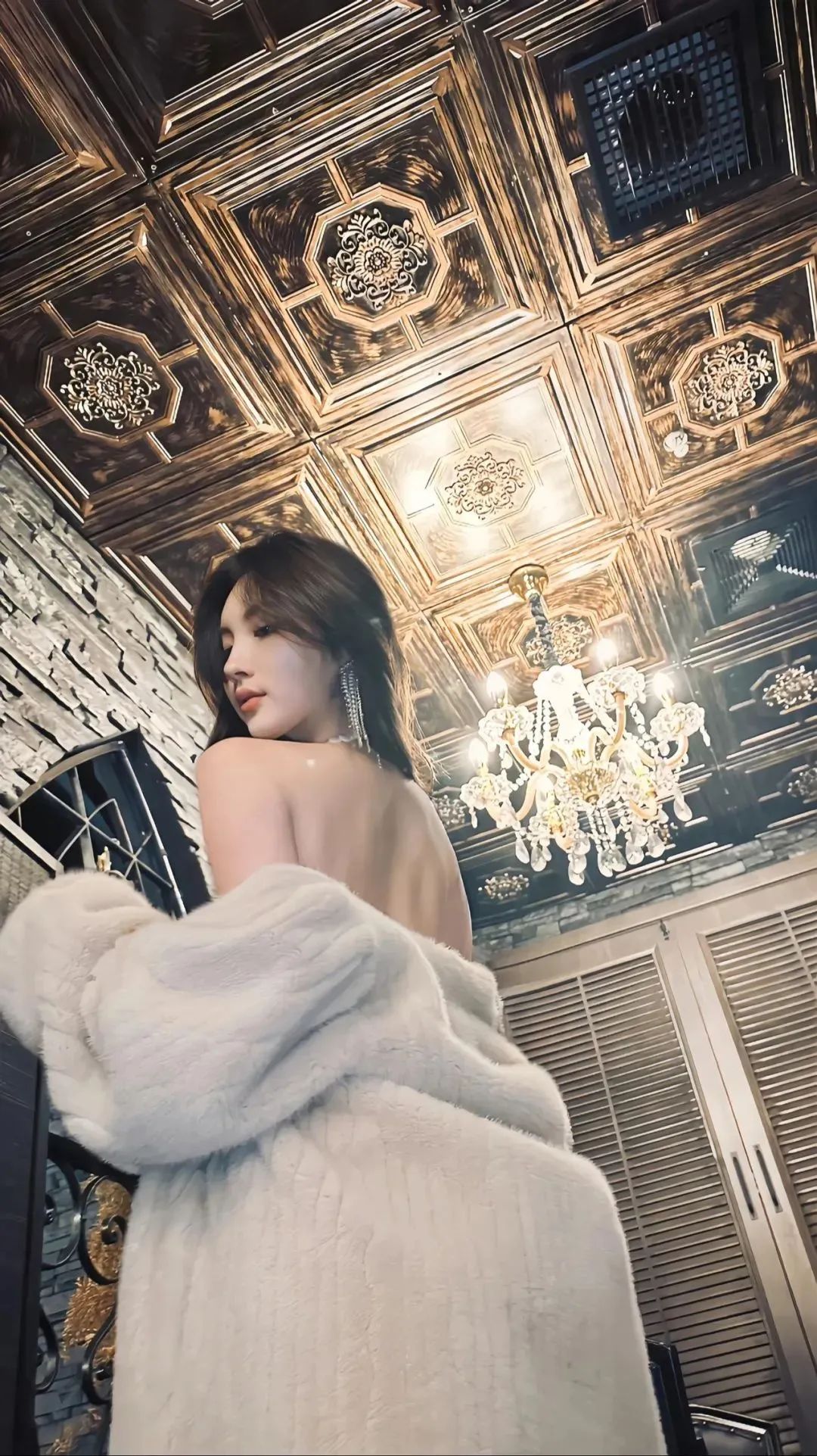 4k性感美女，你睁眼看看我，不信你还两眼空空！！ - 炫图天下