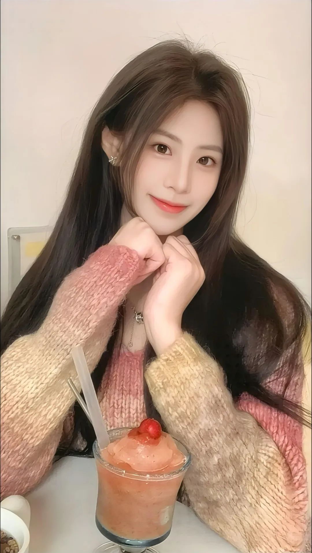 纯欲壁纸 妩媚迷人 已超清 - 炫图天下