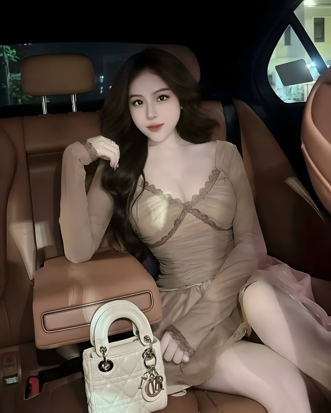 成熟知性大姐姐的绝美自拍照！ - 炫图天下