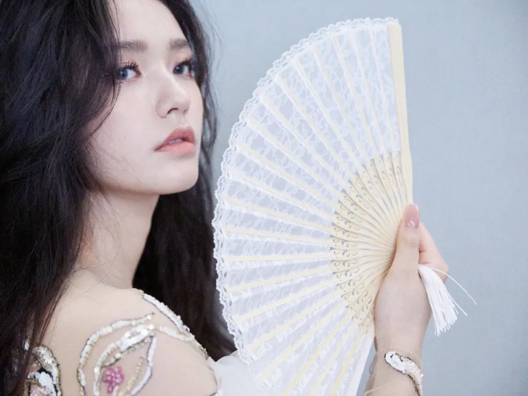 【林允】高清性感写真来啦！ - 炫图天下