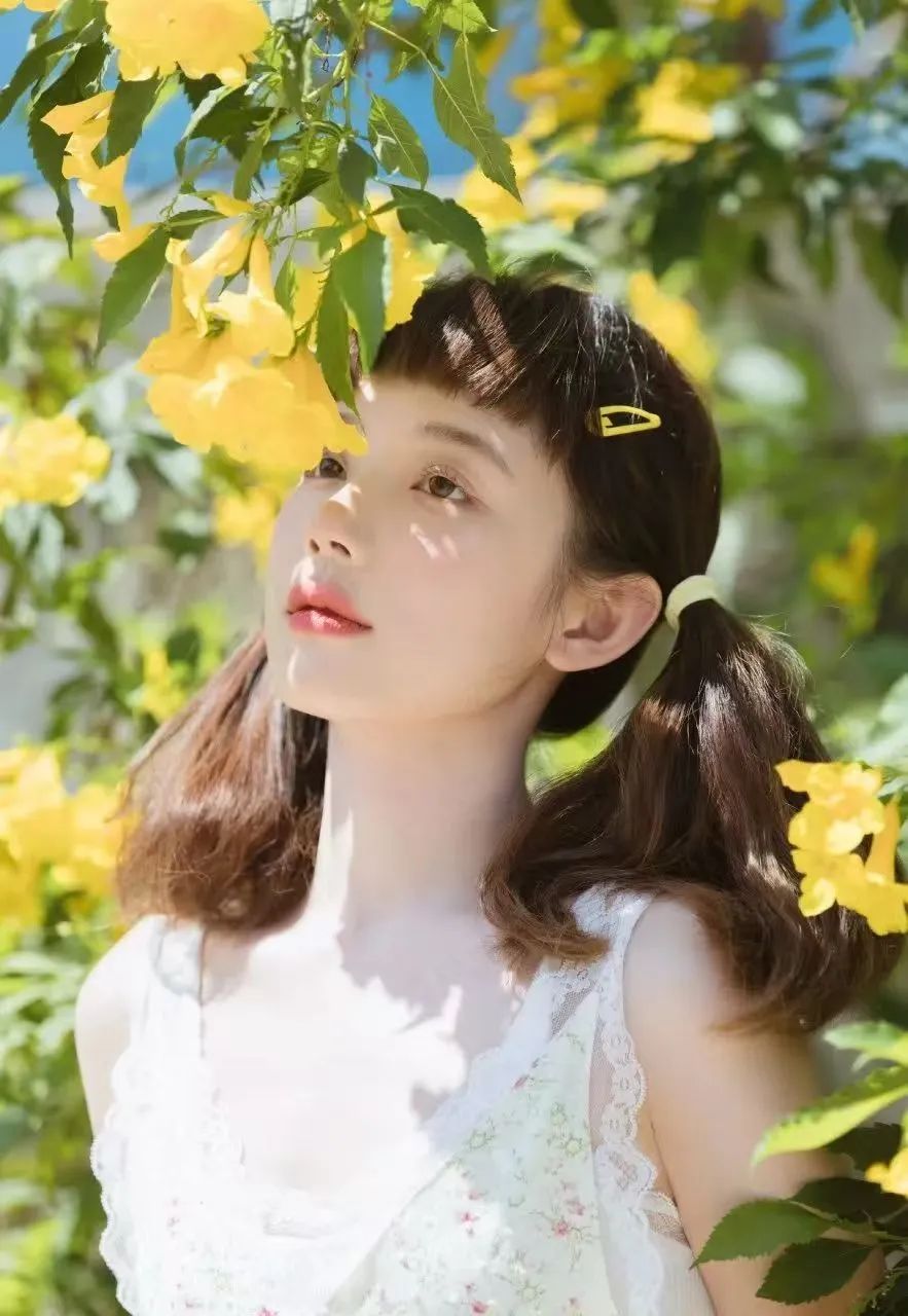 美女壁纸丨春日序曲，悄然奏响 - 炫图天下