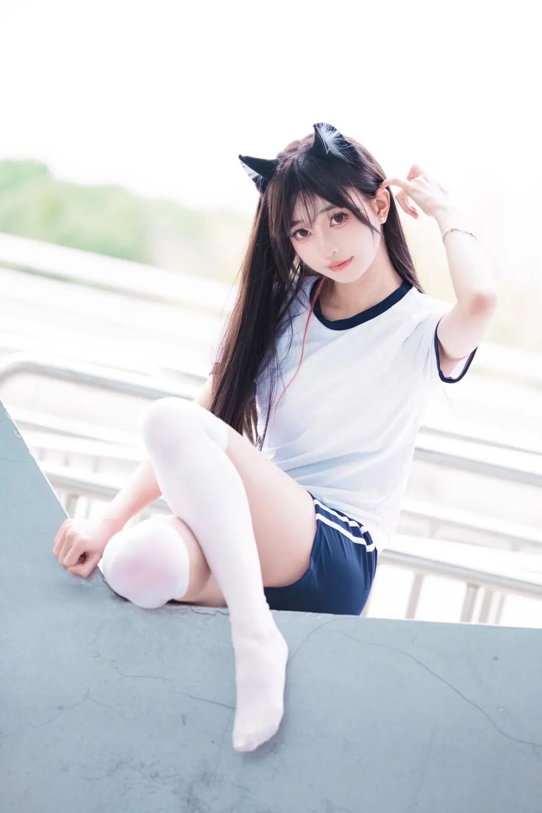 写真 | 白丝体操服太搭配了 - 炫图天下