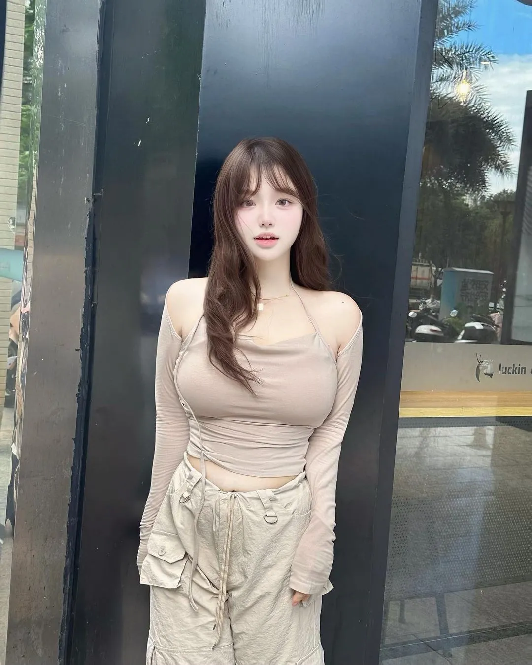 甜心少女的春日序曲：青春气息中的可爱与甜美 - 炫图天下