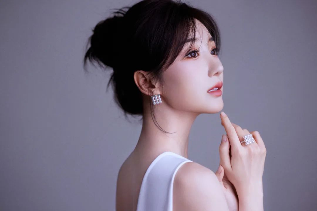 【毛晓彤】高清性感写真来啦！ - 炫图天下