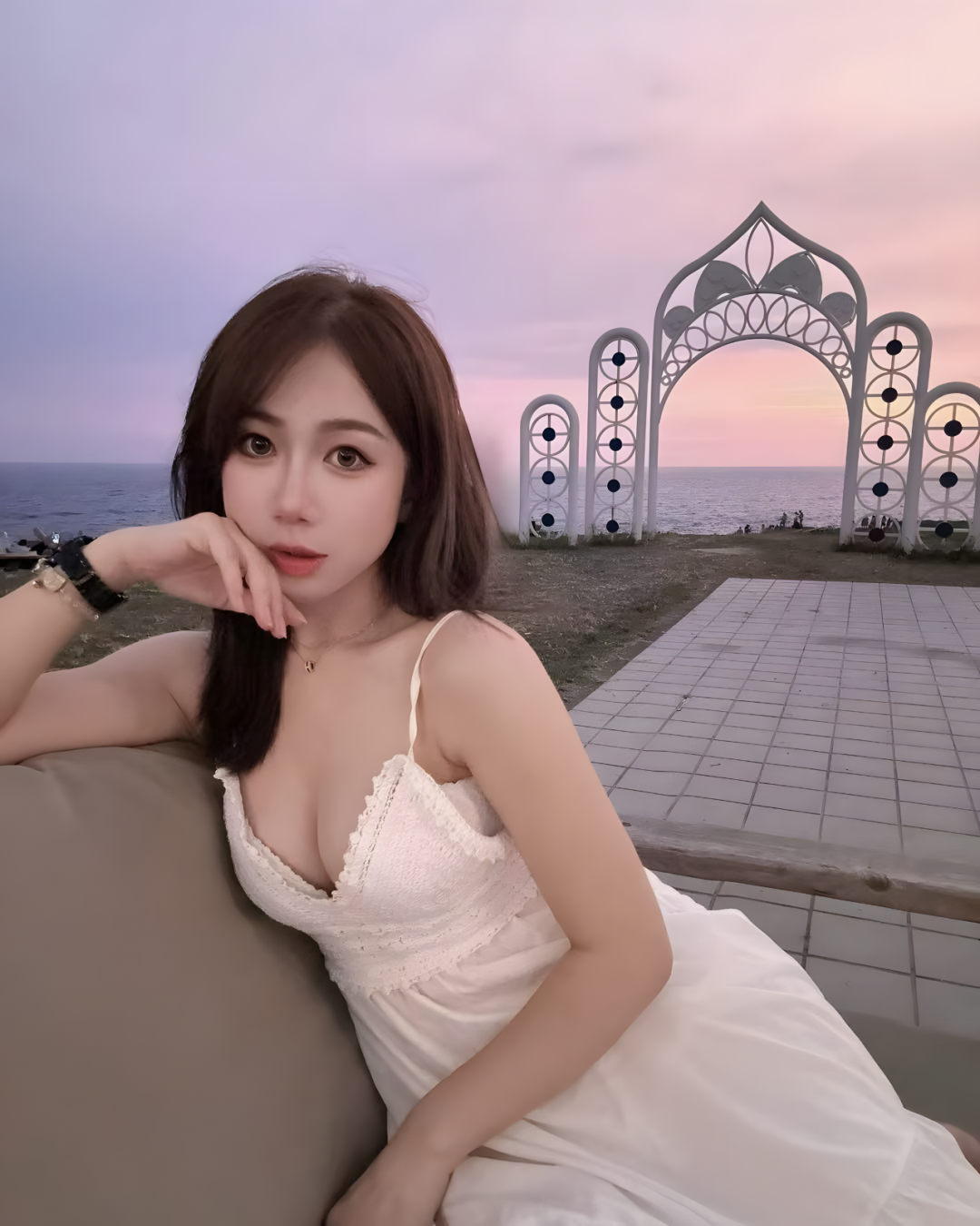 魅力十足！知性美女的绝美户外照！ - 炫图天下