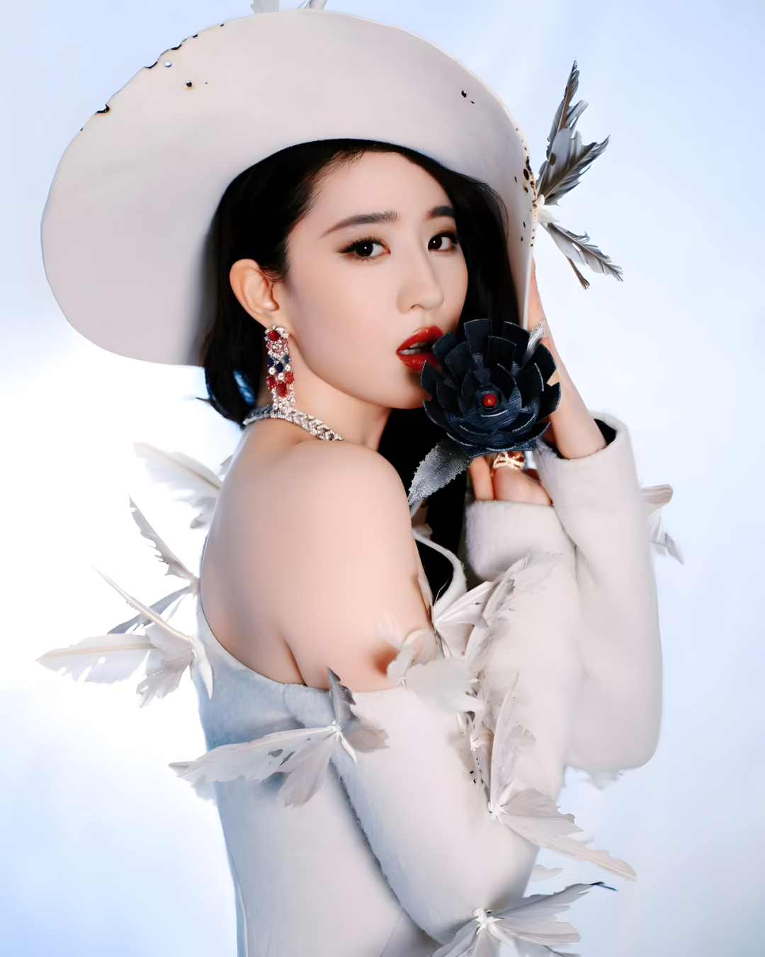 美艳无双！神仙姐姐刘亦菲的绝美礼服照！ - 炫图天下