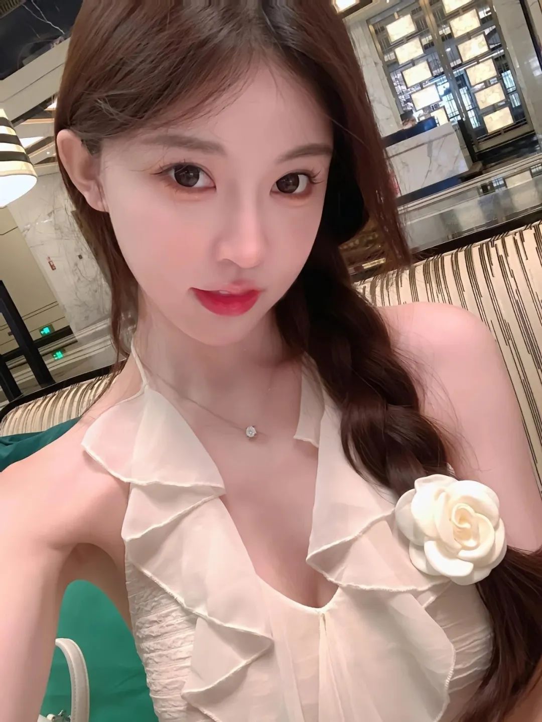清纯女孩，百变风格 - 炫图天下