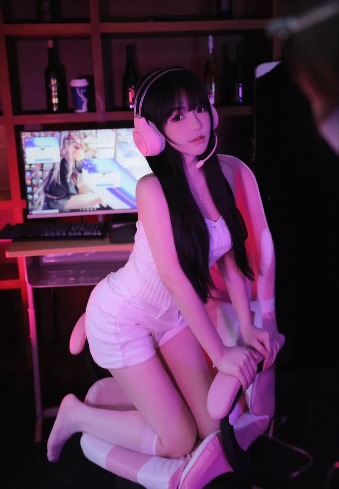 美女 | 电竞少女 - 炫图天下