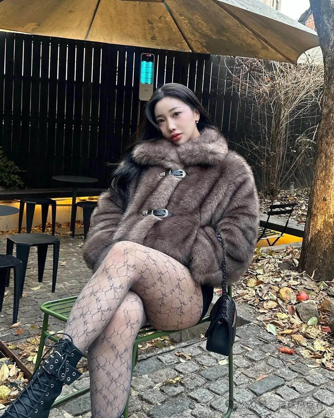 凹凸有致！极品舞蹈辣妹！身材是真的顶 - 炫图天下