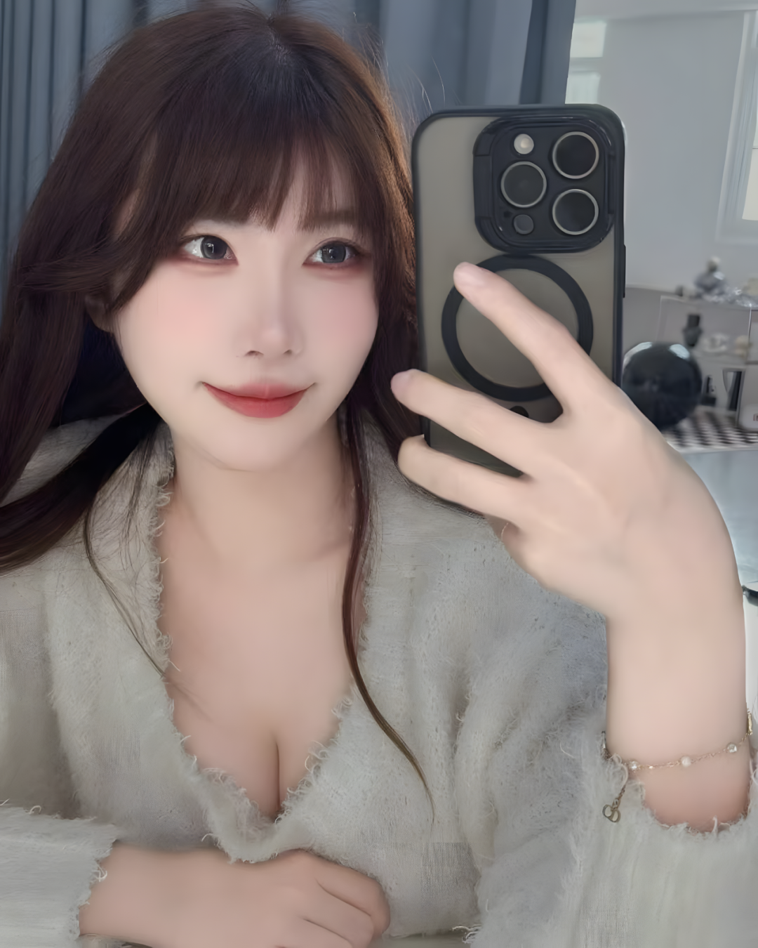 精致美女的绝美自拍！ - 炫图天下