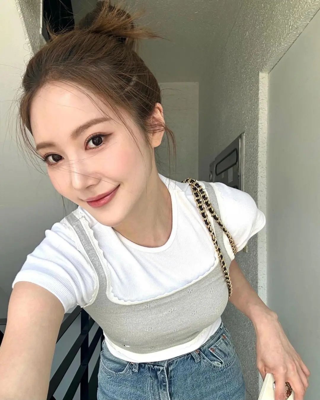 韩国穿搭博主cr.sub.nnn，简单的服饰搭配出别具一格的感觉 - 炫图天下
