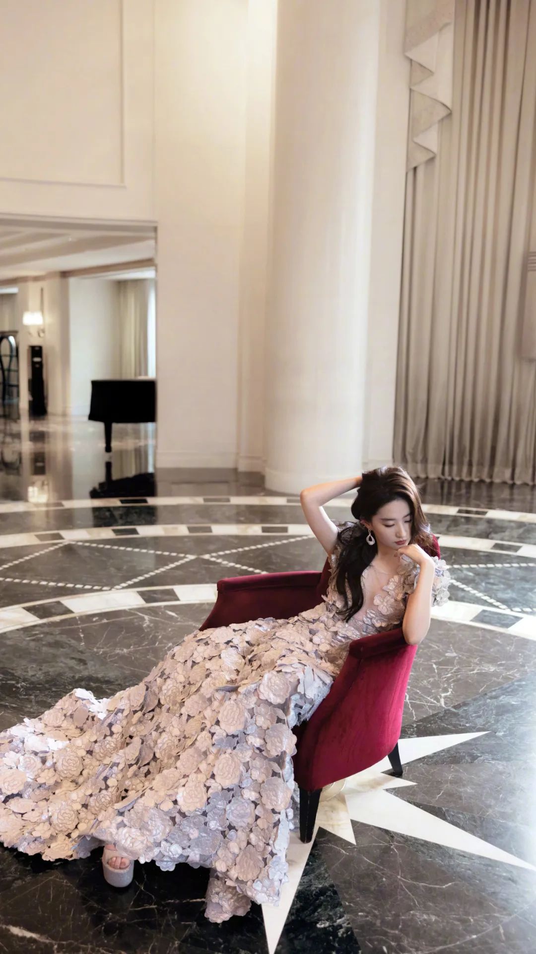 【刘亦菲】高清性感写真来啦！ - 炫图天下
