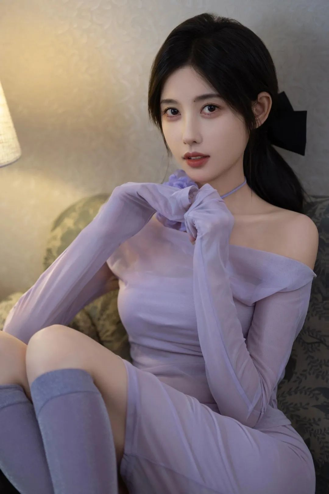 紫色系时尚女神全面登场：美女穿搭中的浪漫温柔与高级感双重吸引力的终极演绎 - 炫图天下